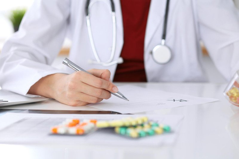 Ko uslužbenka lekarne zavrne izdajo kontracepcijskih tabletk